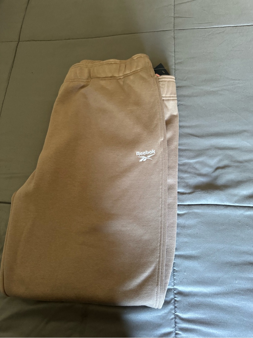 NEW Reebok Sweatpants - Picture 2 of 2